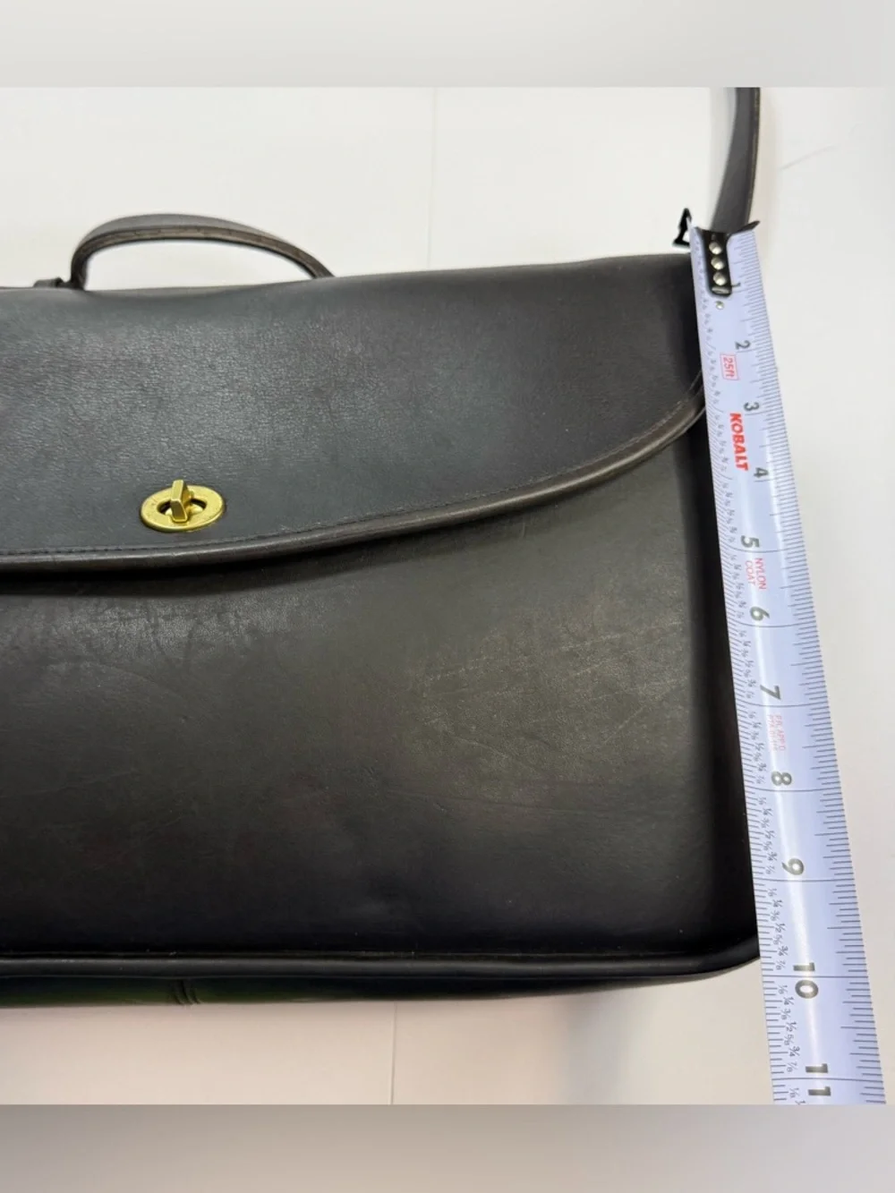 Coach vintage Black Leather briefcase messenger Bag full grain leather EUC